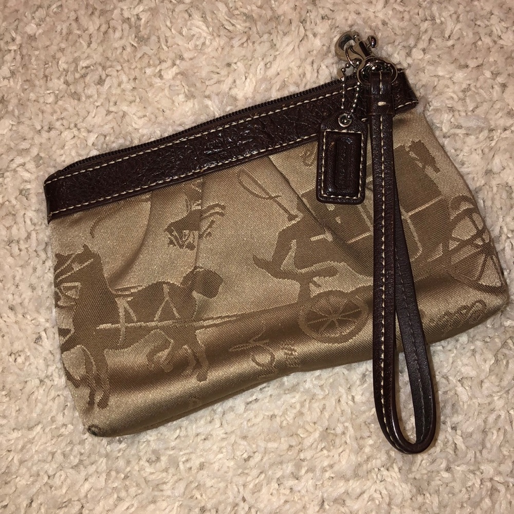 Coach horse and carriage wristlet